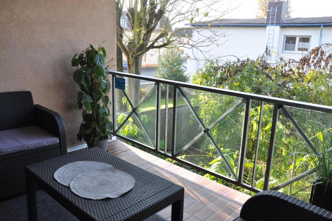 Apartment Deluxe 2 - Ruhe Oase - 1zkb Balkon Self-check-in 24h - Parkplatz Bad Nauheim