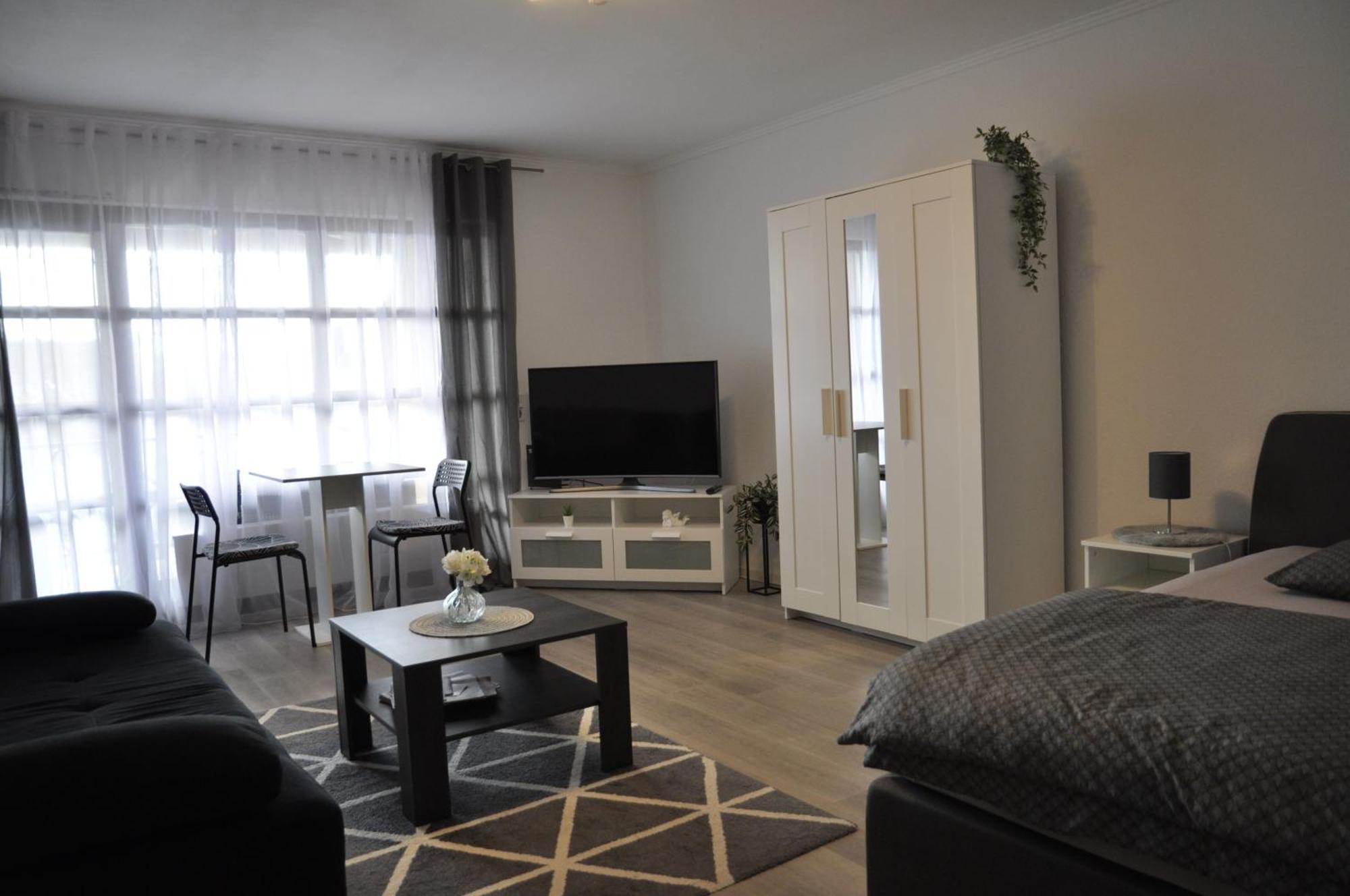 Deluxe 2 - Ruhe Oase - 1zkb Balkon Self-check-in 24h - Parkplatz Bad Nauheim
