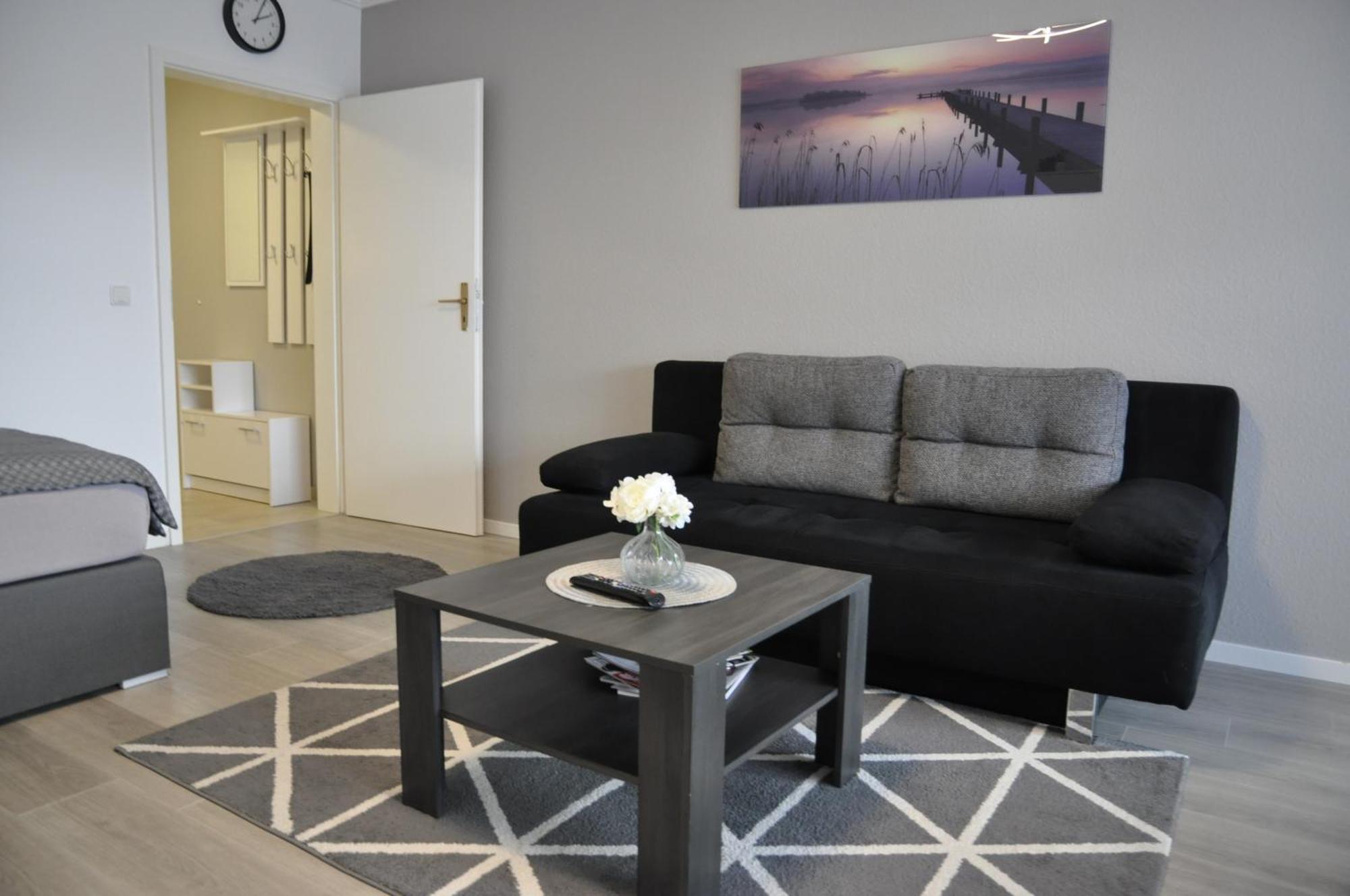 Apartment Deluxe 2 - Ruhe Oase - 1zkb Balkon Self-check-in 24h - Parkplatz
